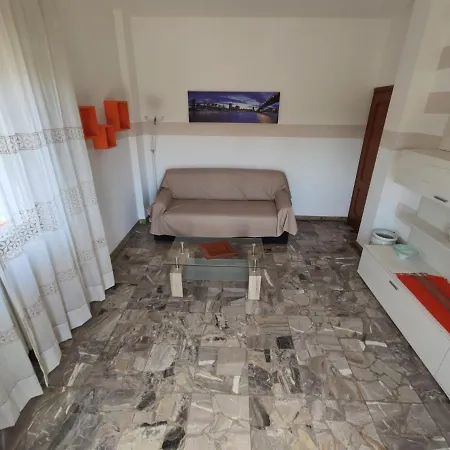 Lejlighed San Lazzaro 81